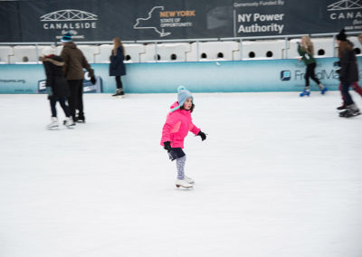 Chanukah on Ice - BuffaloJewishFedPJLibraryCanalside010